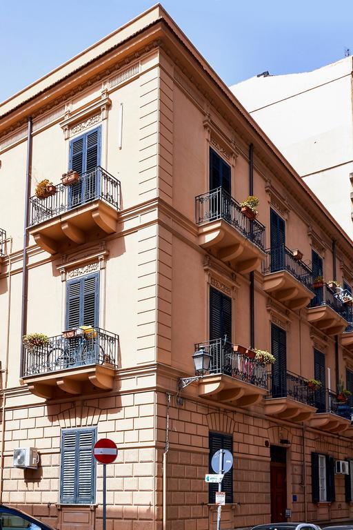 Palermo Al Centro - Appartamento Fiume Eksteriør bilde